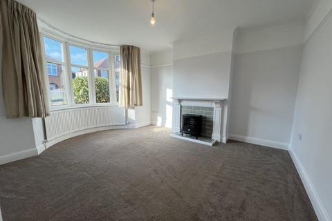 3 bedroom semi-detached house for sale, Penfold Road, Felixstowe IP11