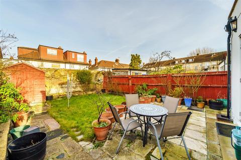 354 Windmill Road, London, W5 4UR