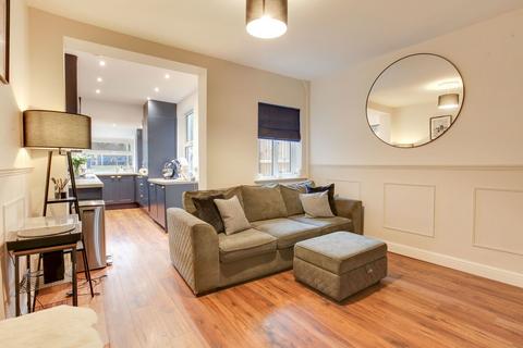 7 Beehive Lane, Chelmsford, CM2 9SU