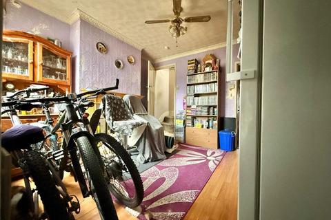 2 bedroom end of terrace house for sale, Marsh Lane, West Bromwich, B71 2DR