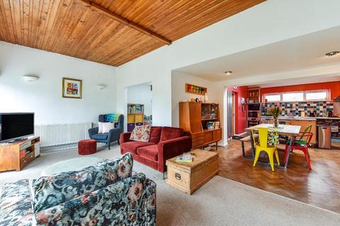 1 School Road, Upper Beeding, Steyning, BN44 3HY