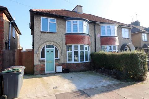 3 bedroom semi-detached house for sale, Luton LU2