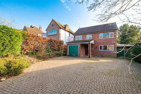 4 bedroom house for sale, Napoleon Avenue, Farnborough