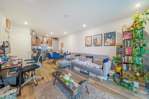 1 bedroom apartment for sale, Hawthorne Crescent, London