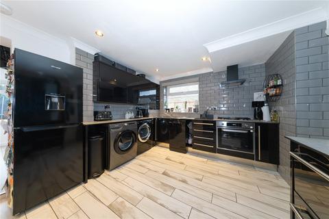 74 Edgewood Drive, Luton, LU2 8EX