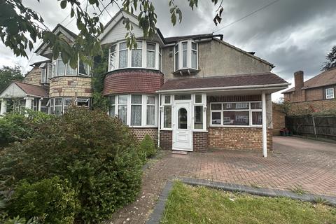 5 bedroom semi-detached house to rent, Springwell Road, Hounslow TW5