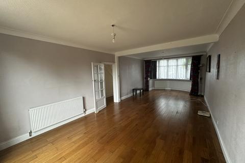 5 bedroom semi-detached house to rent, Springwell Road, Hounslow TW5