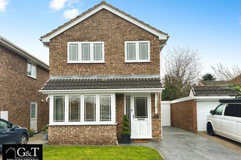 3 bedroom detached house for sale, Millfields Way, Wombourne, Wolverhampton