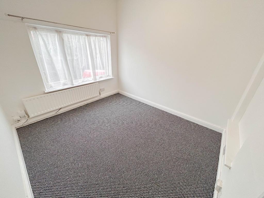 2nd Bedroom