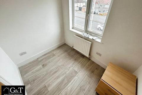 1 bedroom in a house share to rent, Stourbridge Road, Dudley