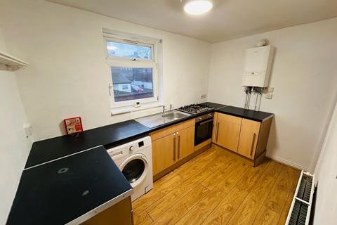 1 bedroom flat to rent, St. Vincent Avenue Middle Floor Flat, Doncaster