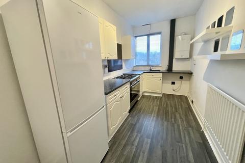 10 Redhill Close, Stourbridge, DY8 1NF