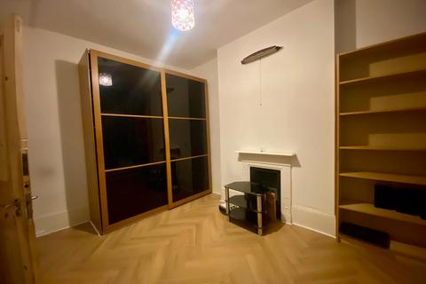 2 bedroom house share to rent, 294 Streatham High Road, London SW16