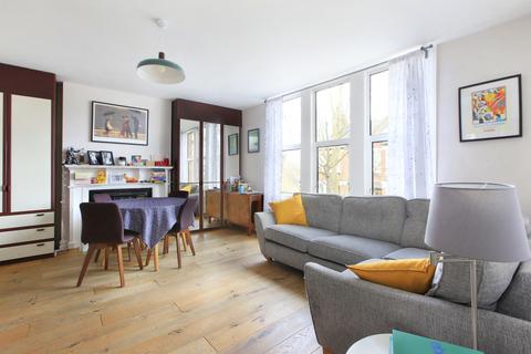 5 bedroom end of terrace house for sale, Ravenslea Road, Wandsworth Common, London, SW12