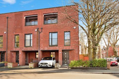 5 bedroom house for sale