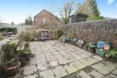 3 bedroom end of terrace house for sale, Bank Street, Glossop SK13