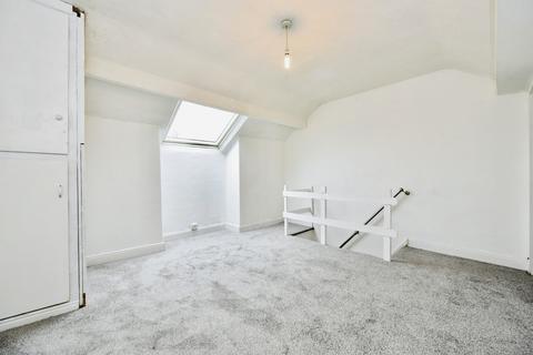39 Vickers Road, Sheffield, S5 6UY