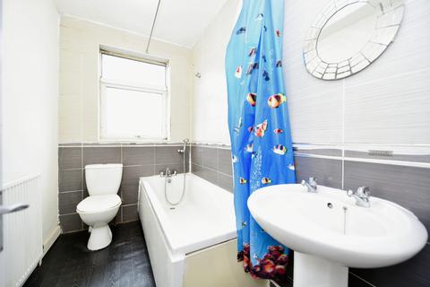 39 Vickers Road, Sheffield, S5 6UY