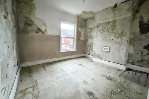 2 bedroom terraced house for sale, Holbeck Street, Merseyside L4