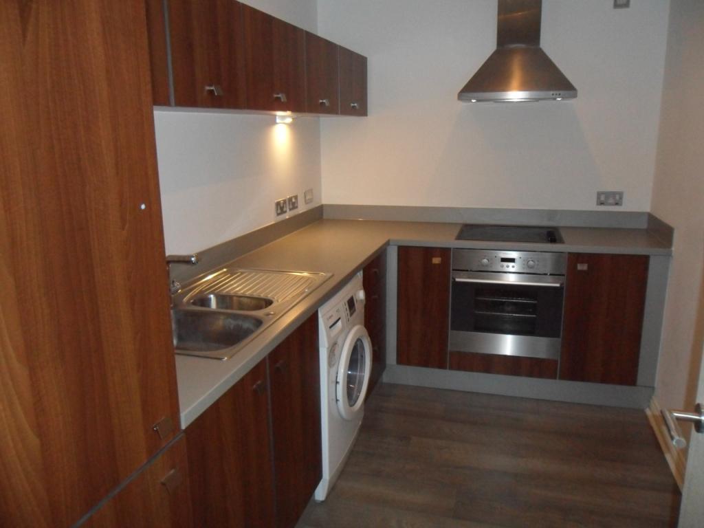 Fully Fitted Kitchen