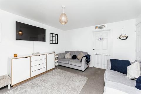 3 bedroom semi-detached house for sale, Friarwood Avenue, West Yorkshire WF8