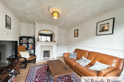15 Ashfield Close, Salford, M6 8RQ