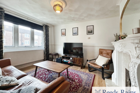 15 Ashfield Close, Salford, M6 8RQ