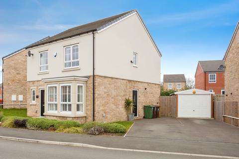 4 bedroom detached house for sale, Ashfield Avenue, West Yorkshire WF6