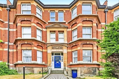 4 bedroom flat for sale, New Cross Road, London SE14