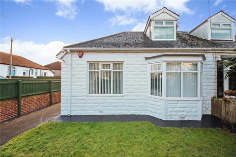 3 bedroom bungalow for sale, Glynwood Gardens, Gateshead NE9