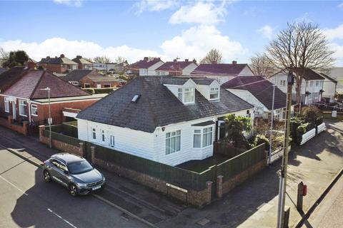 3 bedroom bungalow for sale, Glynwood Gardens, Gateshead NE9