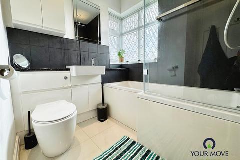 3 bedroom semi-detached house for sale, Wallwood Road, Kent CT11