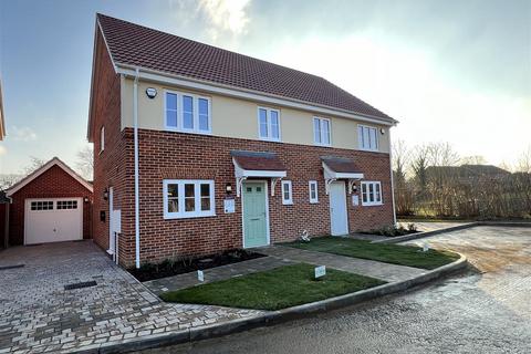 3 bedroom semi-detached house for sale, Rectory Gardens, Worlingham NR34