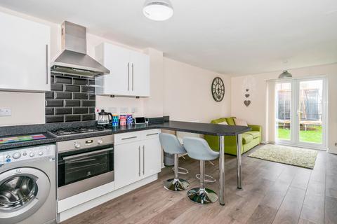 30 Grosvenor Road, Kingswood, Hull, HU7 3DS