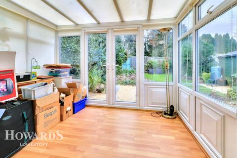 4 bedroom detached house for sale, Sedlescombe Road, Carlton Colville