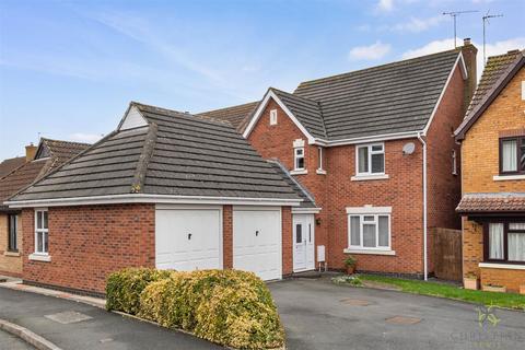 4 bedroom detached house for sale, Burma Close, Evesham WR11