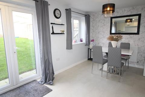 3 bedroom semi-detached house for sale, Low Whin Close, Keighley, BD22