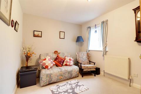 2 bedroom flat for sale, The Willows, Hessle