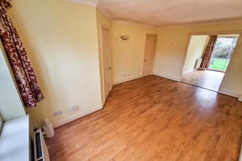 5 Brambles Close, Ash, Aldershot, GU12 6NY