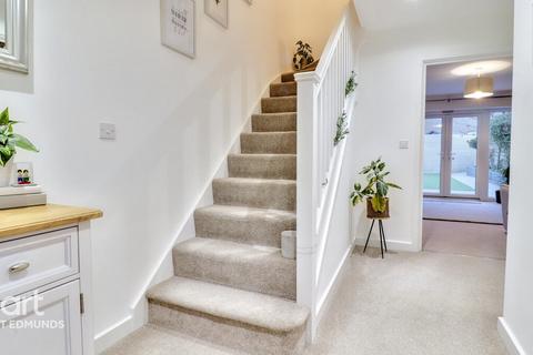 3 bedroom end of terrace house for sale, Merchant Avenue, BURY ST EDMUNDS