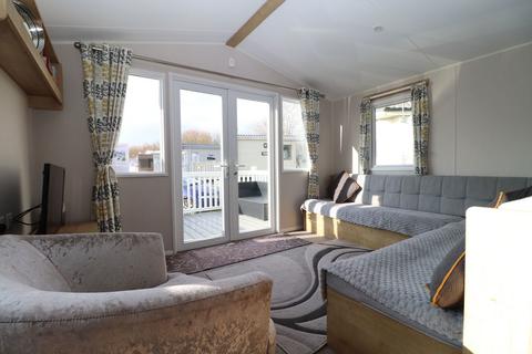 3 bedroom mobile home for sale, Mill Road, Great Yarmouth NR31