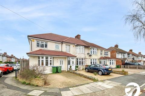 3 bedroom terraced house to rent, Cavendish Avenue, Welling, Kent, DA16