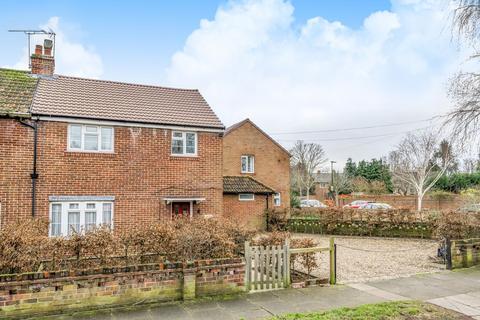 3 bedroom end of terrace house for sale, Buckingham Road, Richmond, TW10