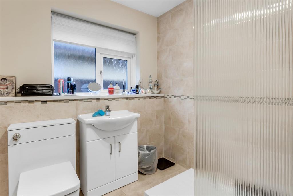 Shower Room.jpg