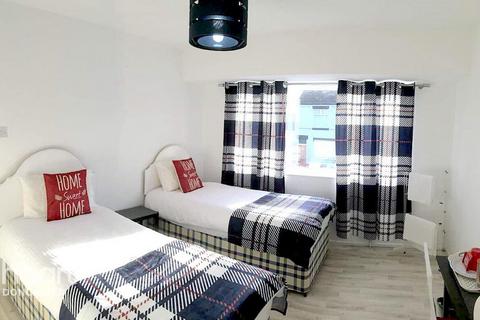 Leynore Lower Kenyon Street, Thorne, Doncaster, DN8 5BP