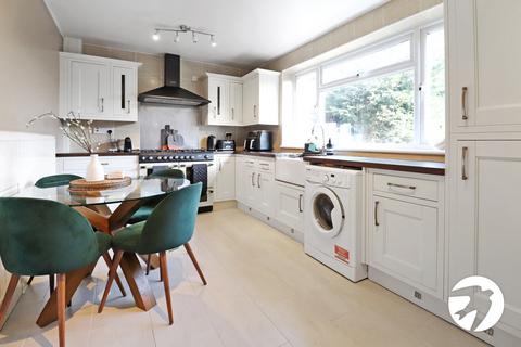 89 Bracondale Road, London, SE2 9EL