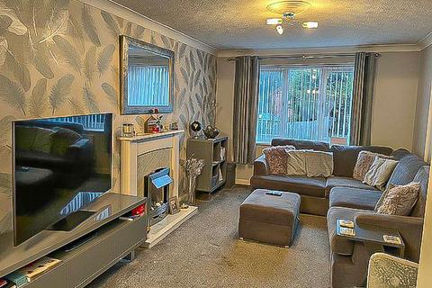 3 bedroom detached house for sale, Lathkill Dale, Swadlincote DE11