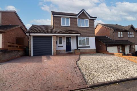 3 bedroom detached house for sale, Lathkill Dale, Swadlincote DE11