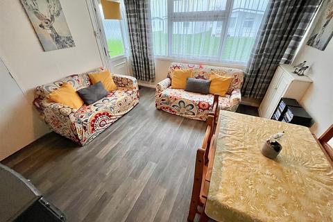 2 bedroom chalet for sale, Newport Road, Hemsby, Great Yarmouth