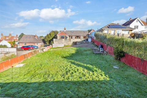 3 bedroom chalet for sale, Granville Rise, Totland Bay, Isle of Wight